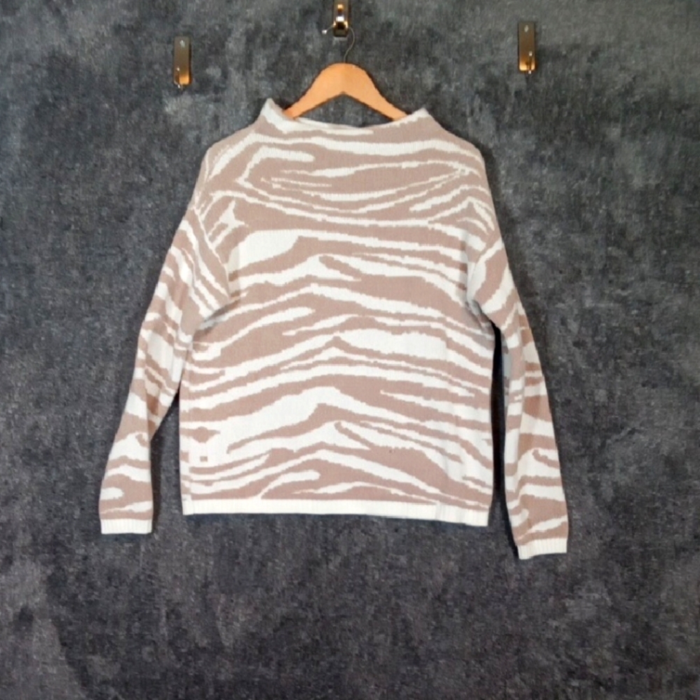 Ost Beige and White Knit Sweater Long Sleeve High Neck Womens Small